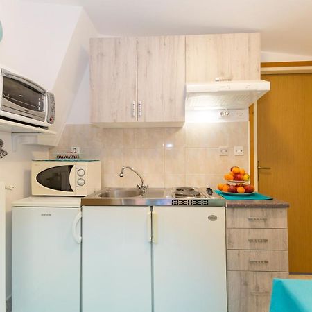Studio Apartman Branka ลาบิน ภายนอก รูปภาพ
